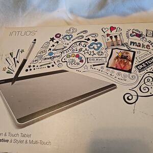 Wacom Intuos Small Creative Pen & Touch Tablet CTH-480